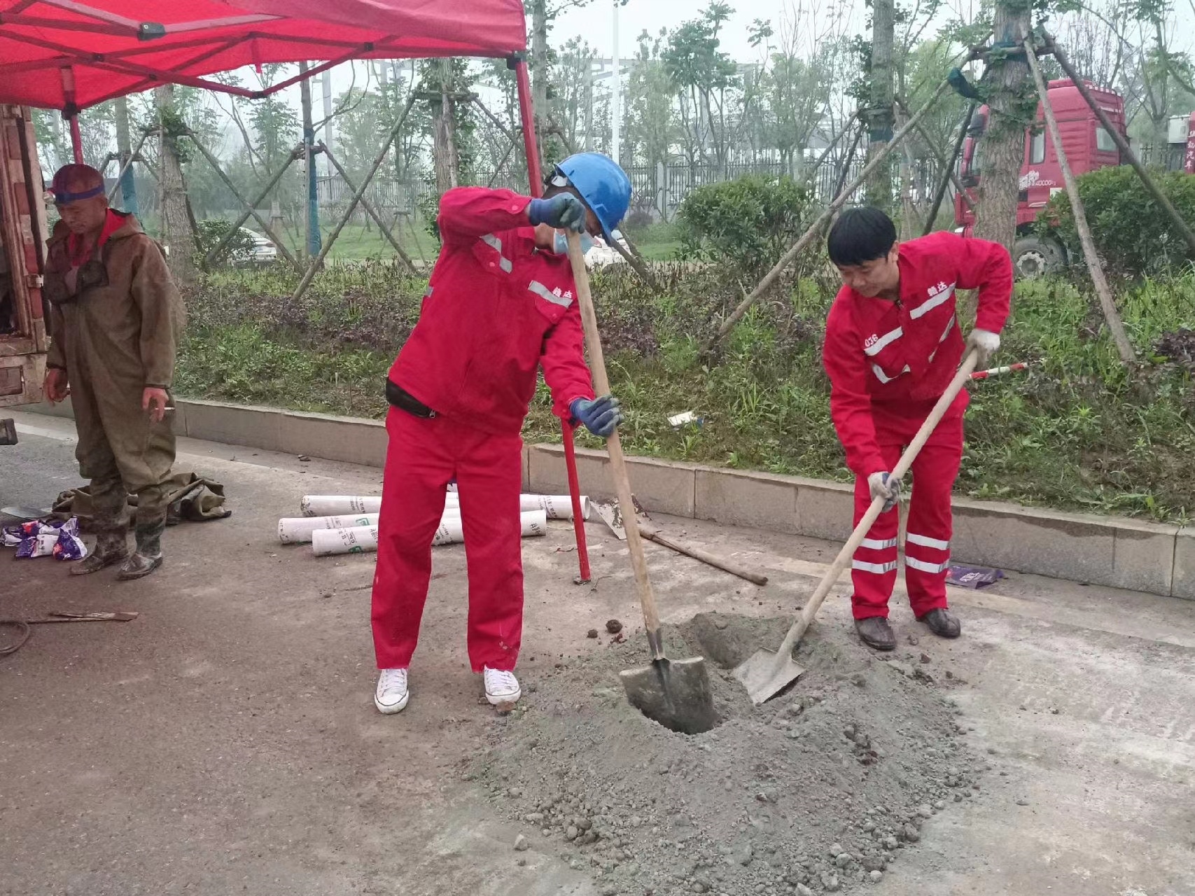翁源管道疏通哪家好】及时进行市政管道清淤